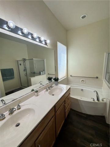 11000 Rockaway Glen Road, Apple Valley, CA 92308