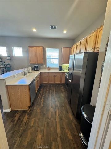 11000 Rockaway Glen Road, Apple Valley, CA 92308