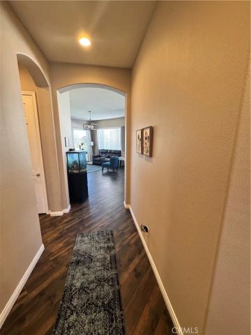 11000 Rockaway Glen Road, Apple Valley, CA 92308