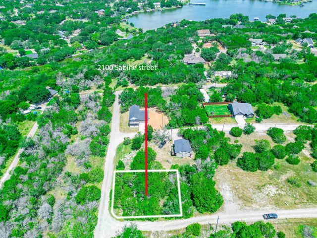 2100 Sabine Street, Granbury, TX 76048