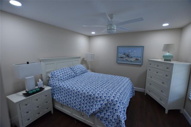 4016 OAKLEY GREENE 40, Sarasota, FL 34235