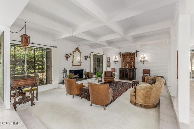 5434 E LINCOLN Drive 4, Paradise Valley, AZ 85253