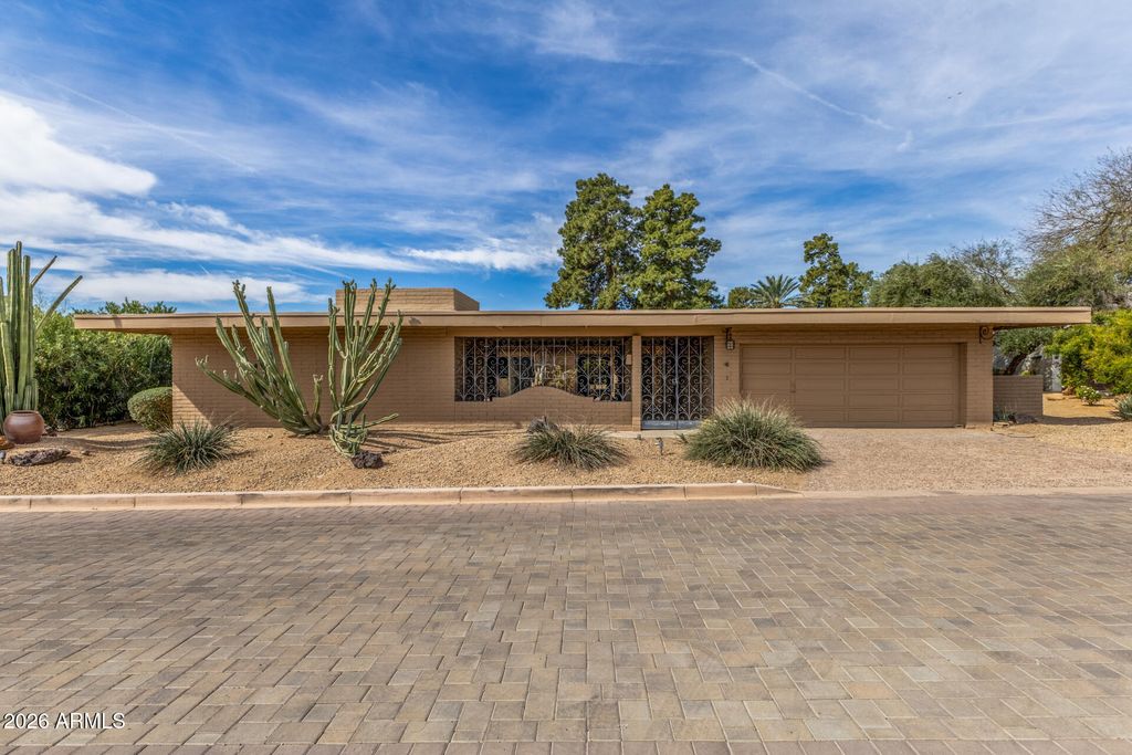 5434 E LINCOLN Drive 4, Paradise Valley, AZ 85253