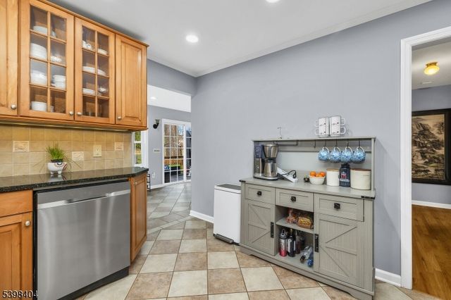 101 Sycamore Ave, Livingston Twp., NJ 07039