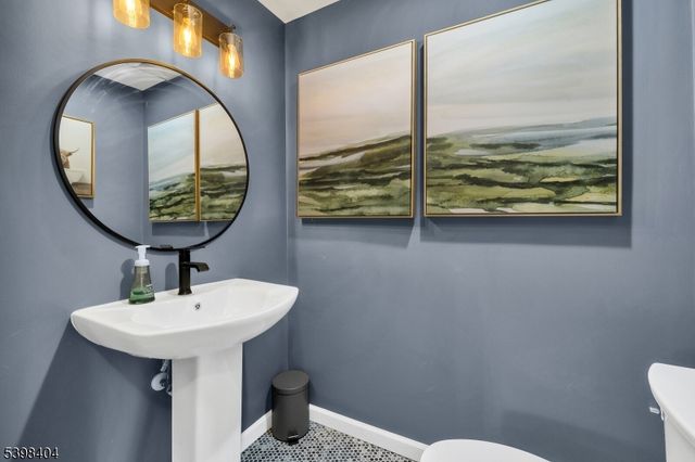 101 Sycamore Ave, Livingston Twp., NJ 07039