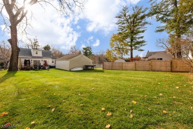 101 Sycamore Ave, Livingston Twp., NJ 07039