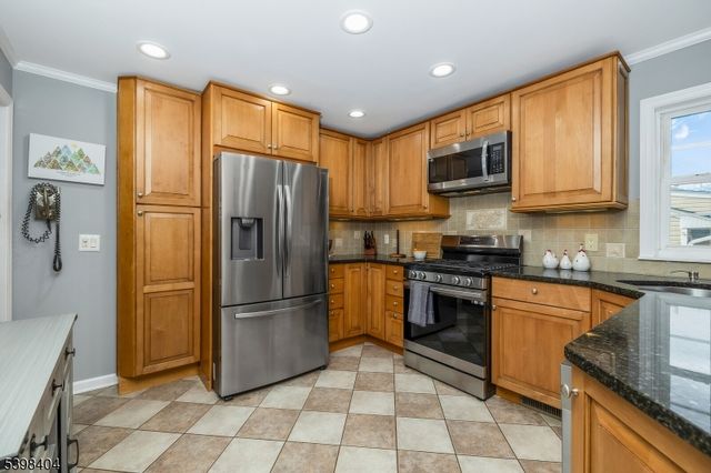 101 Sycamore Ave, Livingston Twp., NJ 07039