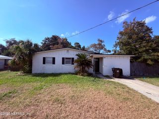 213 HILLTOP Drive, Orange Park, FL 32073