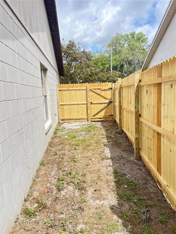 8960 VALENCIA GARDENS DRIVE, Orlando, FL 32825