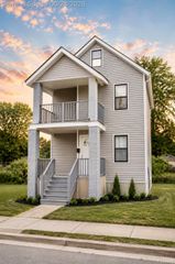13500 Fenelon Street, Detroit, MI 48212