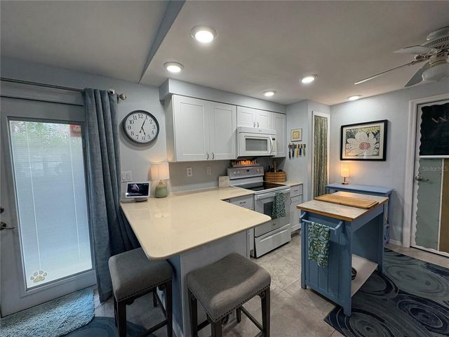 4045 PALAU DRIVE, Sarasota, FL 34241