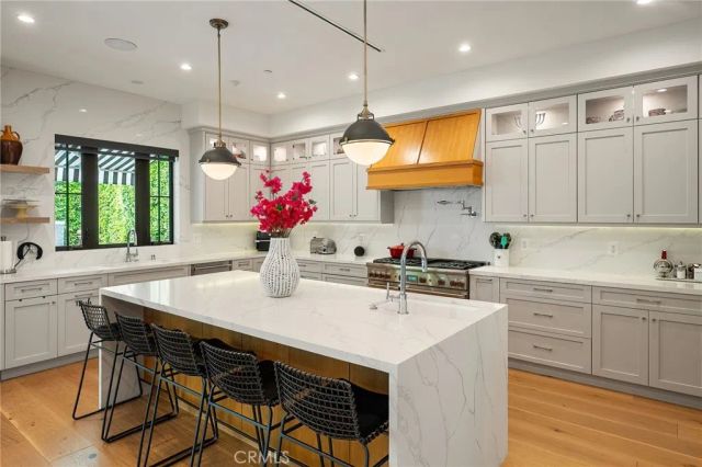 4365 N Kraft Avenue, Studio City, CA 91604