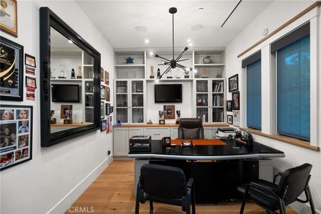 4365 N Kraft Avenue, Studio City, CA 91604