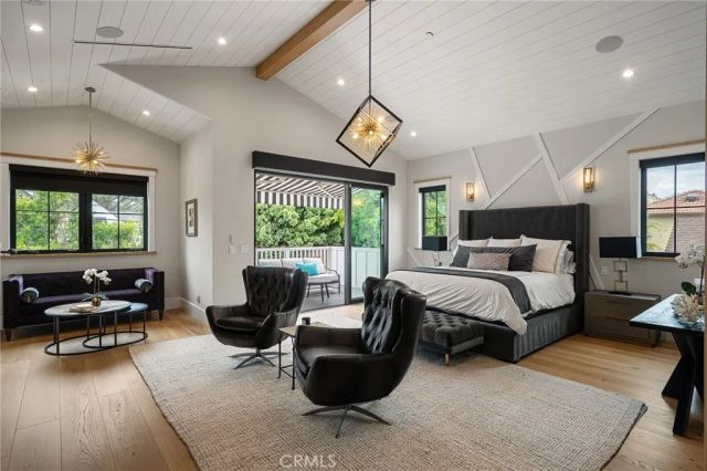 4365 N Kraft Avenue, Studio City, CA 91604