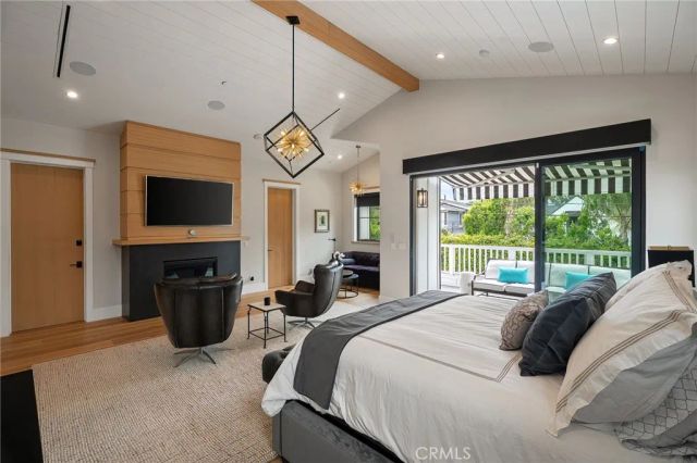 4365 N Kraft Avenue, Studio City, CA 91604