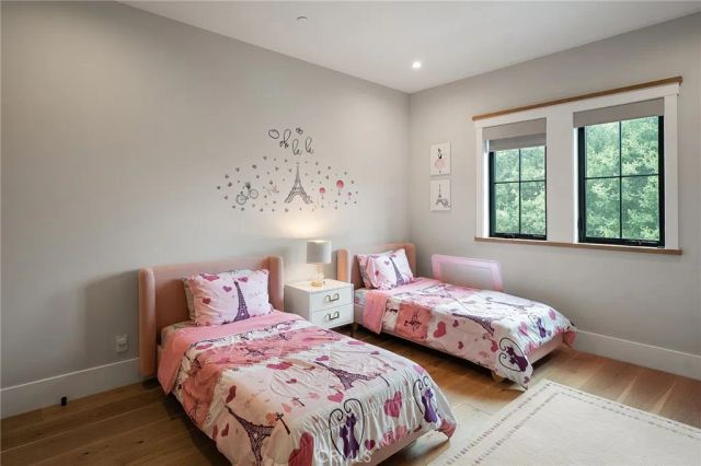 4365 N Kraft Avenue, Studio City, CA 91604