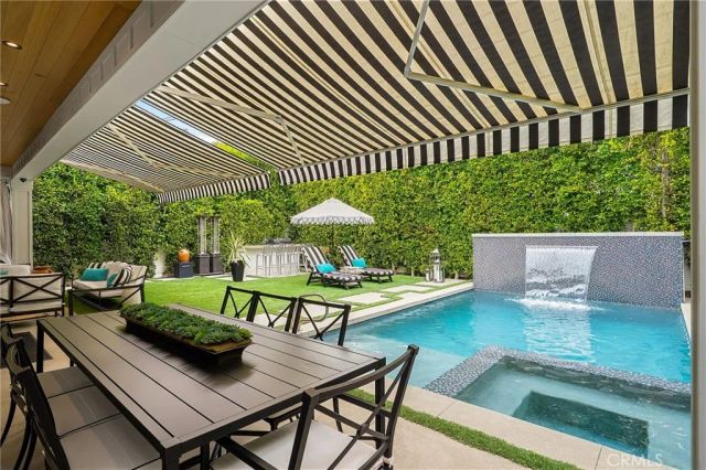 4365 N Kraft Avenue, Studio City, CA 91604