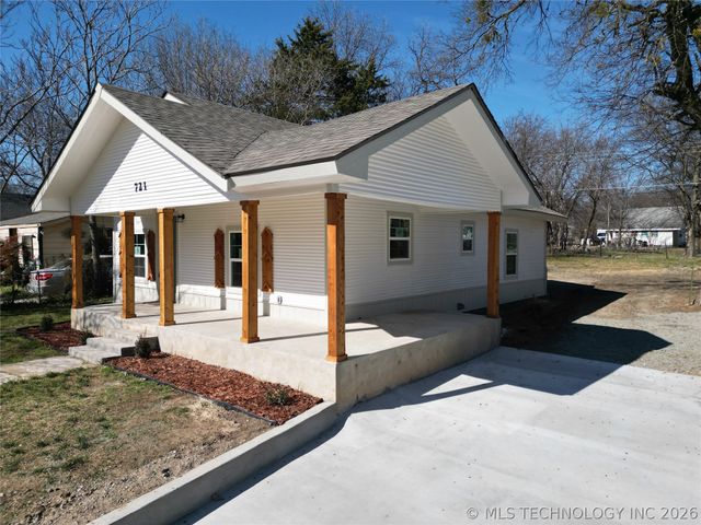721 Roff Street NE, Ardmore, OK 73401