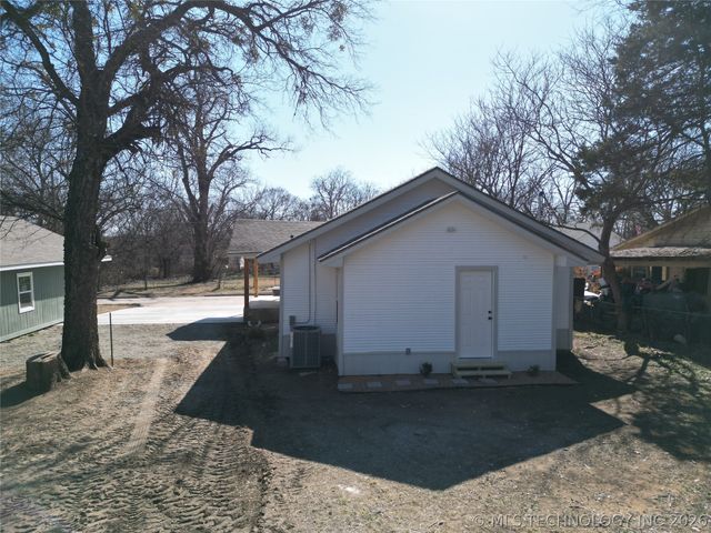 721 Roff Street NE, Ardmore, OK 73401