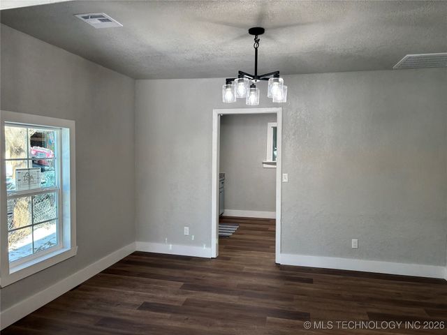 721 Roff Street NE, Ardmore, OK 73401