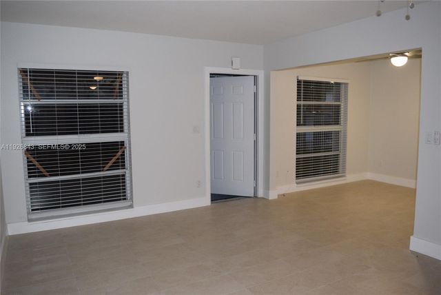 19391 SW 103rd Ct 19393, Cutler Bay, FL 33157