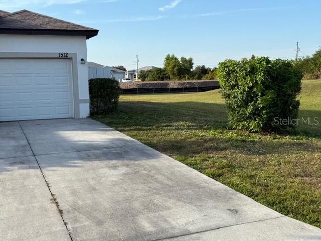 1512 GARY LANE, Lehigh Acres, FL 33973