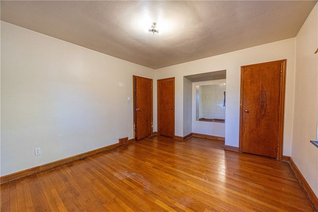 2035 Aurora, New Kensington, PA 15068