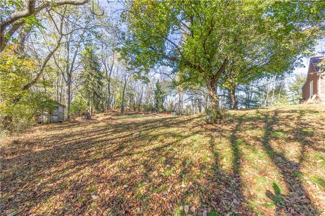 2035 Aurora, New Kensington, PA 15068