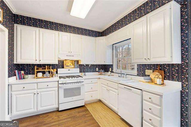 3373 Chatsworth Way, Powder Springs, GA 30127