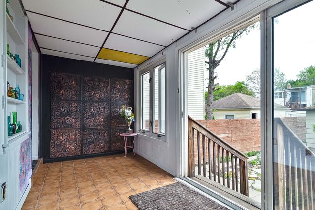 5451 N Lynch Avenue, Chicago, IL 60630