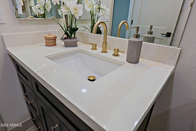 17610 N BUNTLINE Drive, Sun City West, AZ 85375