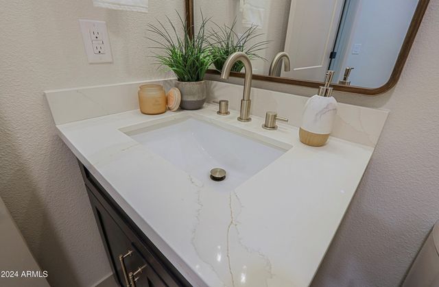 17610 N BUNTLINE Drive, Sun City West, AZ 85375