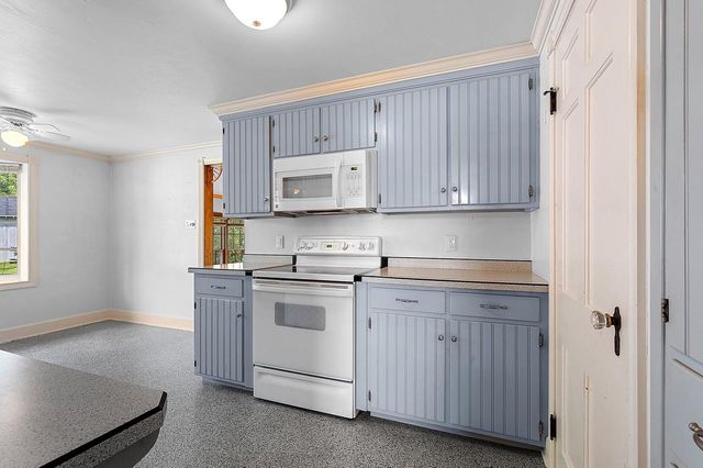 1313 LOST DAUPHIN ROAD, De Pere, WI 54115