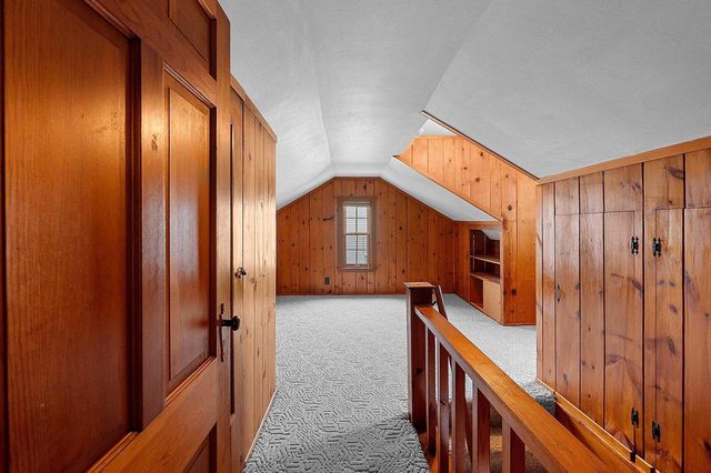 1313 LOST DAUPHIN ROAD, De Pere, WI 54115