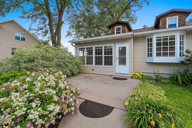 1313 LOST DAUPHIN ROAD, De Pere, WI 54115