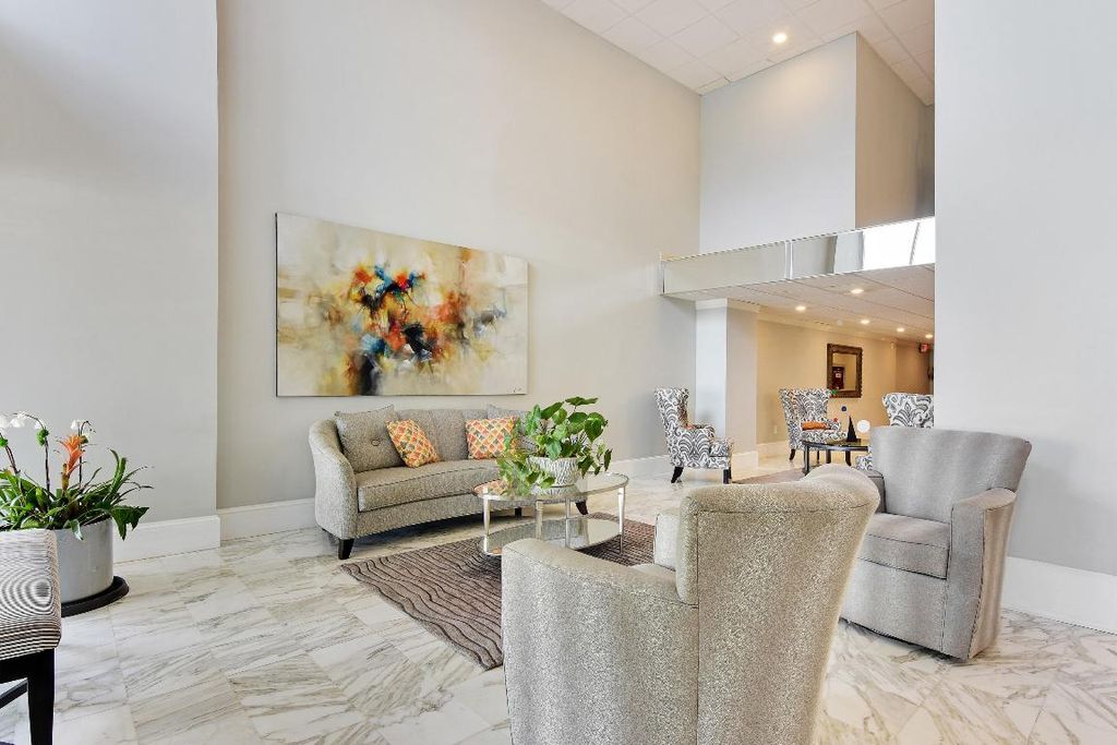 Image 2 of property listing at 3450 S Ocean Boulevard 611, Palm Beach, FL 33480