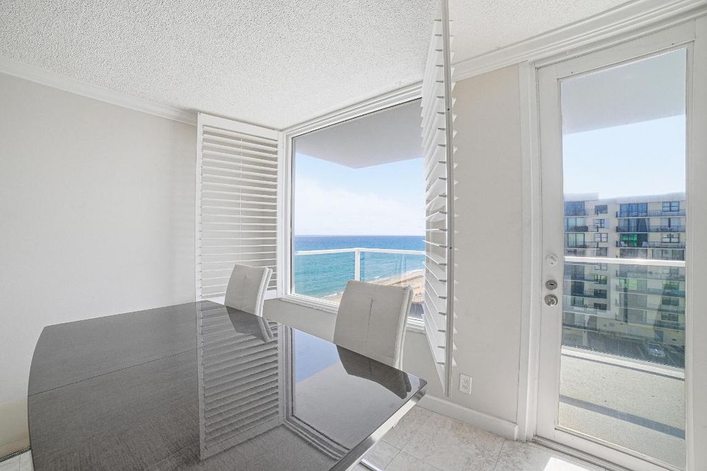 Image 20 of property listing at 3450 S Ocean Boulevard 611, Palm Beach, FL 33480