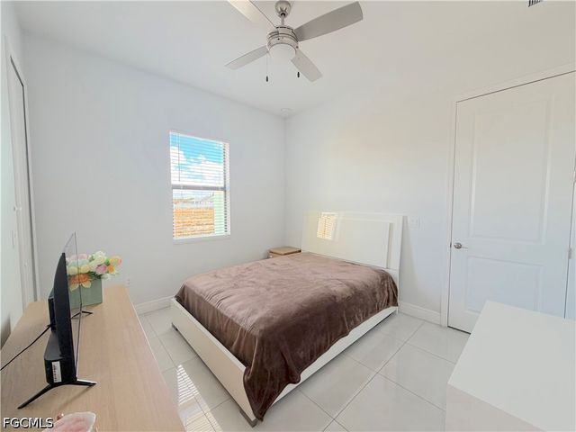 4101 33rd ST SW, Lehigh Acres, FL 33976