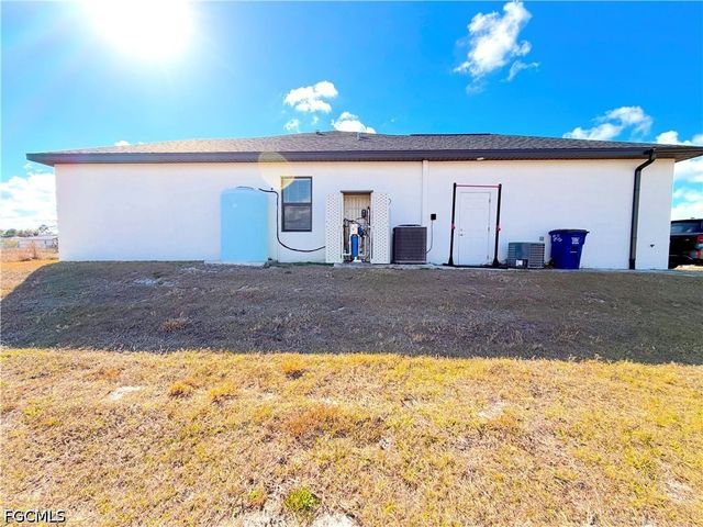 4101 33rd ST SW, Lehigh Acres, FL 33976