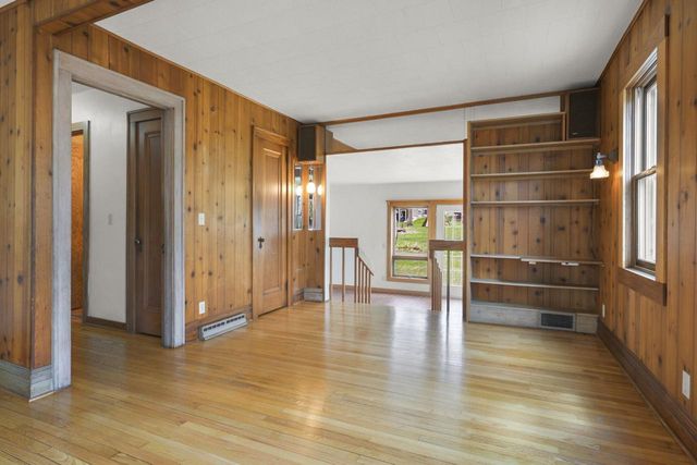 4406 Winnequah Road, Monona, WI 53716