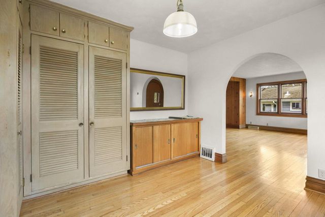 4406 Winnequah Road, Monona, WI 53716