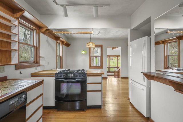 4406 Winnequah Road, Monona, WI 53716