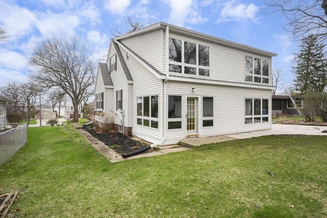 4406 Winnequah Road, Monona, WI 53716