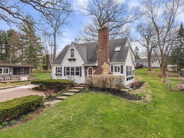 4406 Winnequah Road, Monona, WI 53716