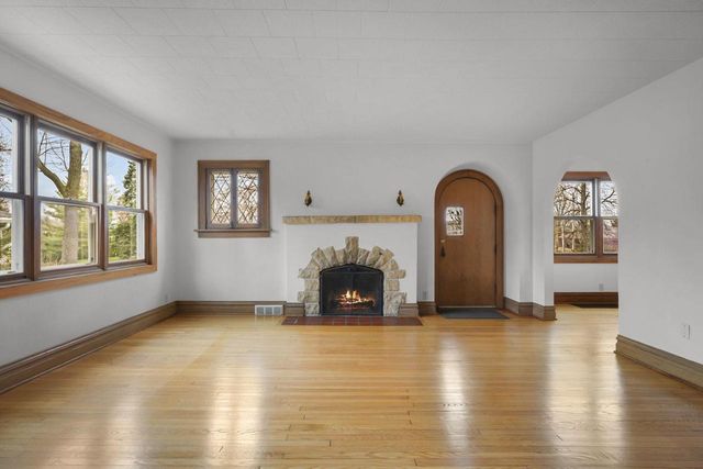4406 Winnequah Road, Monona, WI 53716