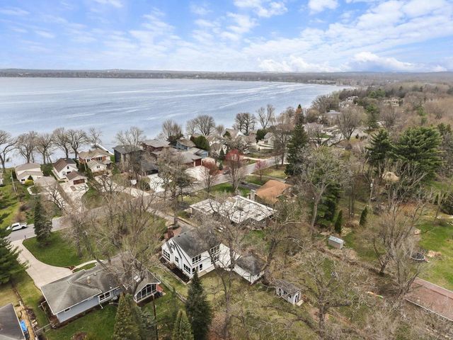 4406 Winnequah Road, Monona, WI 53716