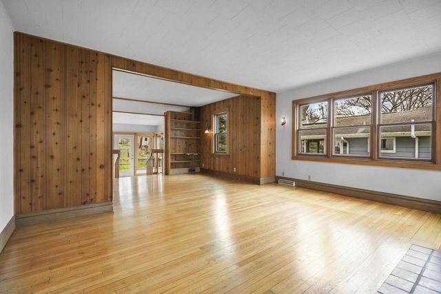 4406 Winnequah Road, Monona, WI 53716