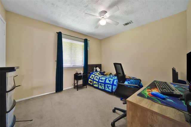 2820 Sugar Wood Drive, League City, TX 77573
