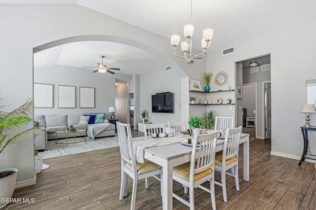 261 PENBRIDGE Place, El Paso, TX 79928