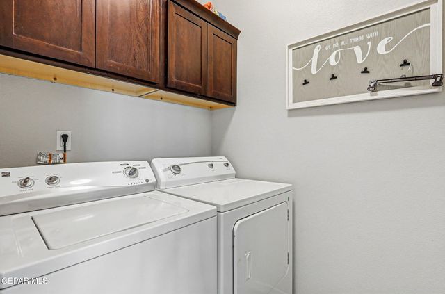 261 PENBRIDGE Place, El Paso, TX 79928